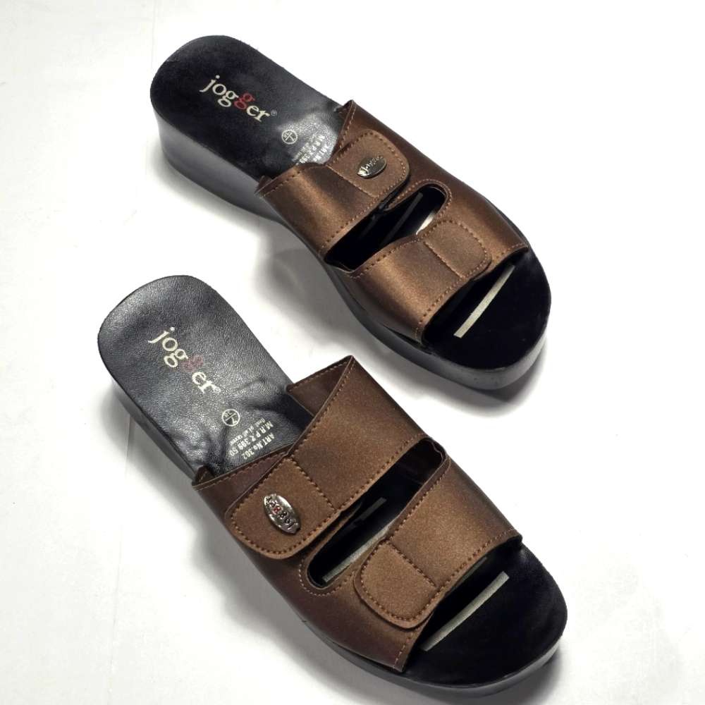 Jogger Women's Brown Slide Sandals Size 7